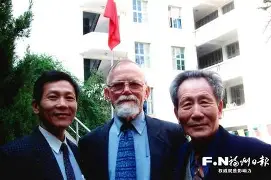  张无忌灭绝师太谷底双休了 